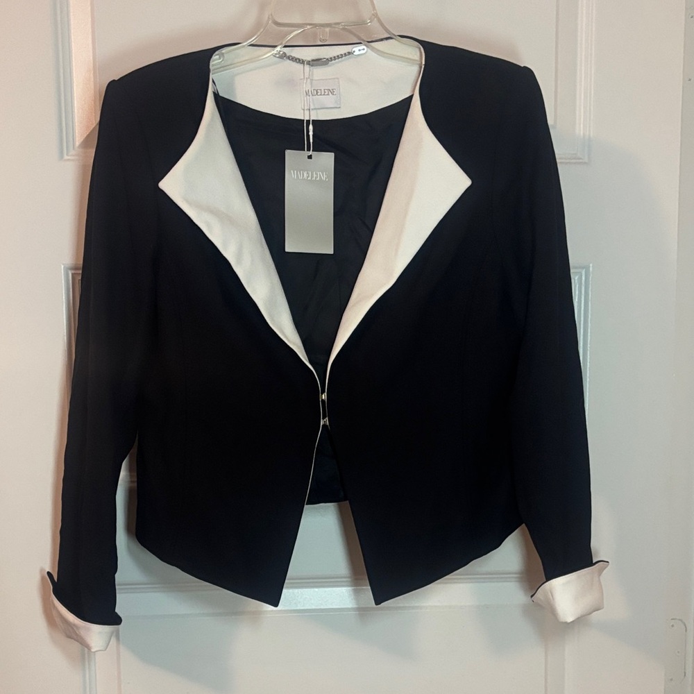 Madeleine Black Blazer SZ 10 w/contrasting white shawl collar & cuffs Euro  NWT